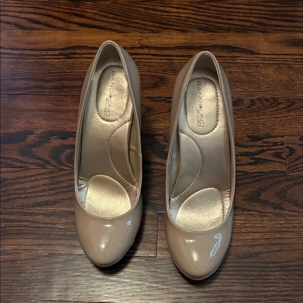 Bandolino Women's Taupe Heels